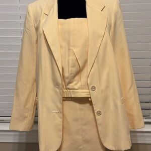 Napa Studio Fully Lined Yellow Suit